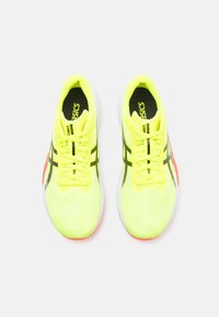 ASICS MAGIC SPEED 4 - Chaussures de running sur route - safety yellow/black