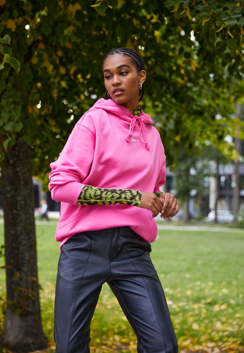 Nike Sportswear HOODIE - Camisola - pinksicle/sail