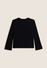 Maglietta nera a maniche lunghe realizzata in cotone morbido, caratterizzata da un collo rotondo e un design semplice e privo di decorazioni, con orlo diritto.