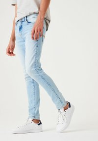 Next Jeans Slim Fit - bleach blue