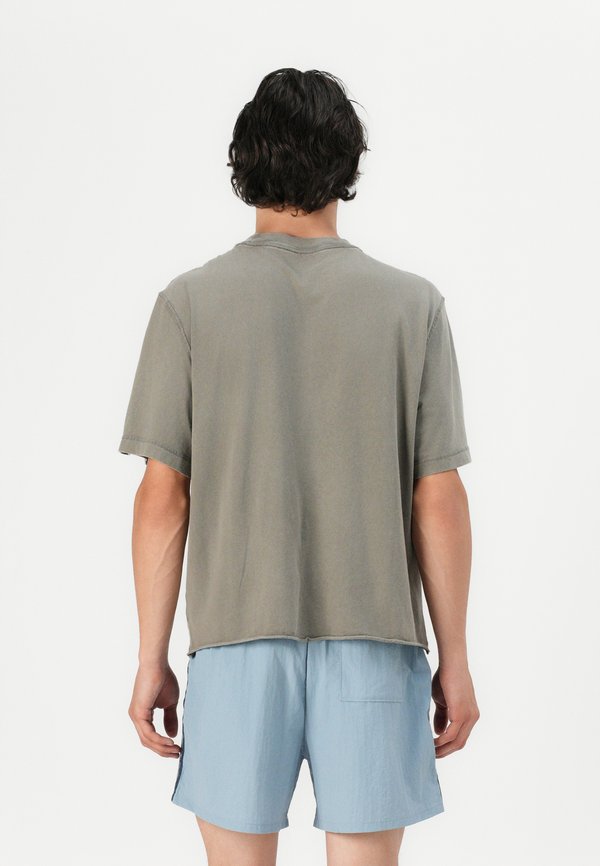 CROP - Basic T-shirt2