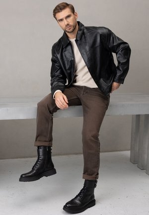 Wojas Cowboy-/Bikerlaarsjes - black