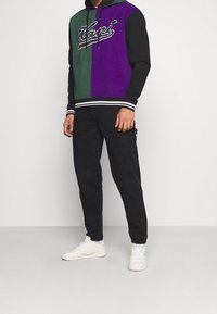 Karl Kani Felpa con cappuccio - dark green