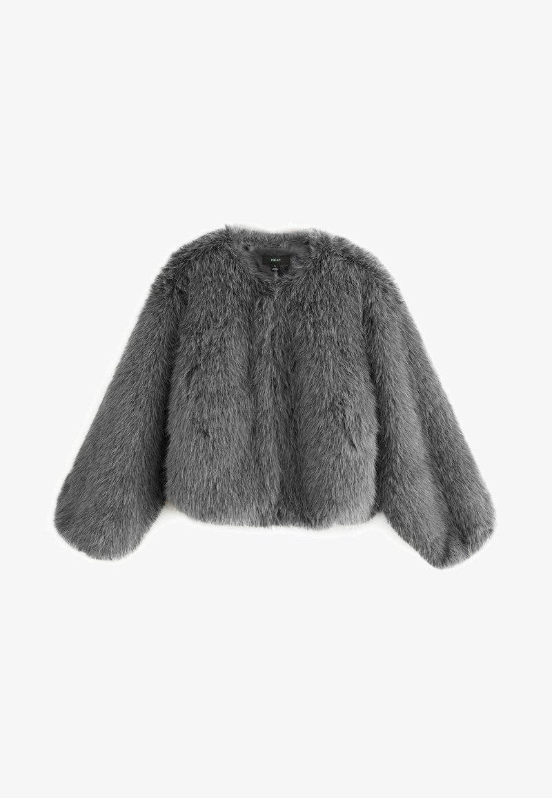 Veste en fausse fourrure grise avec un col arrondi, des épaules tombantes et de longues manches larges, présentant une finition douce et texturée.