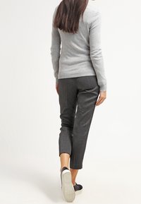 United Colors of Benetton Kofta - mottled grey