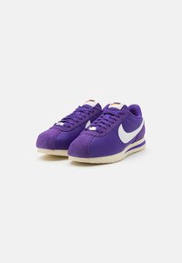 Nike Sportswear CORTEZ - Joggesko - field purple/summit white/alabaster