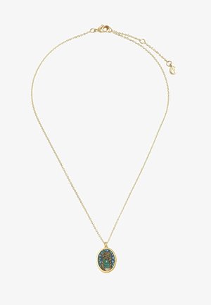 Collier en chaîne dorée avec un pendentif ovale arborant un design coloré de chien et des accents bleus. Surface texturée avec une finition polie.