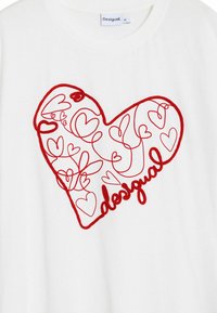 Desigual WITH EMBOSSED HEARTS - T-shirt con stampa - white