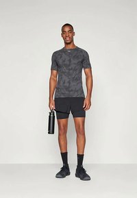 ICANIWILL SCULPT SEAMLESS GRAPHIC - Apdrukāts T-krekls - iron gray