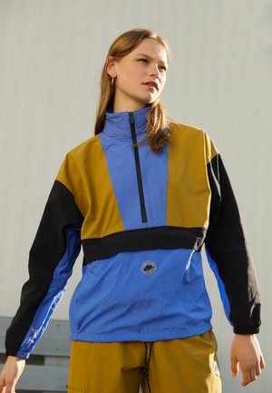 Nike Sportswear Giacca a vento - medium blue/black/golden moss