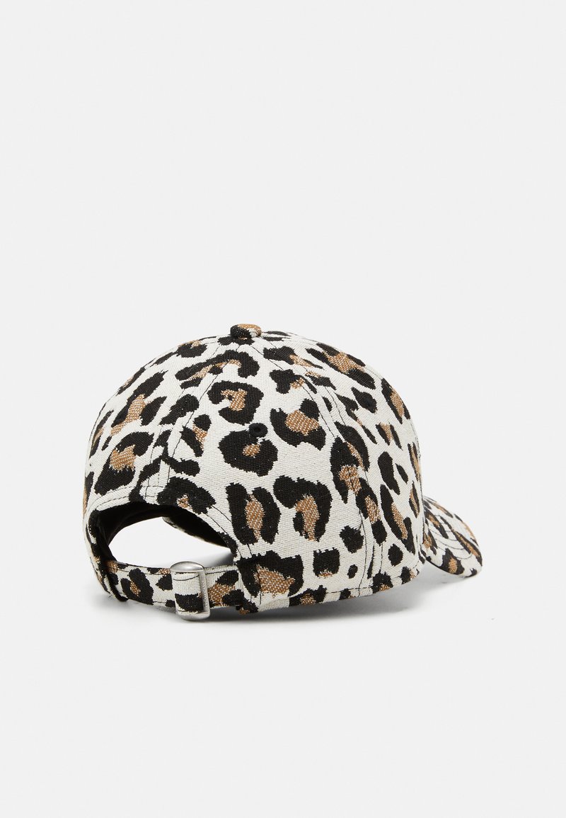 Chapeau De Baseball Plat Respirant En Maille Casquette De Sport Pare Chapeau De Baseball Plat Respirant En Maille Casquette De Sport Pare