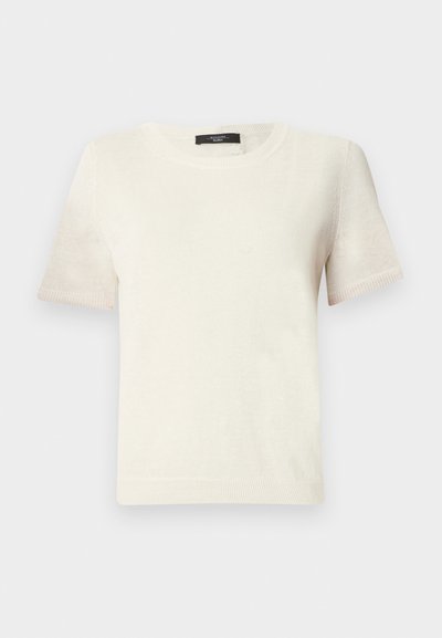 Pull en maille crème à manches courtes avec encolure ronde et finitions côtelées, présenté sur un fond clair uni.