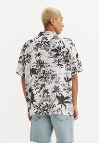 Levi's® CLASSIC CAMPER - Košeľa - egret