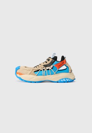Versace Baskets basses - sand/black/blue hydrangea/ski diver