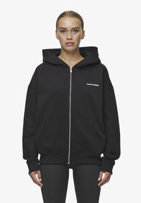 Pegador CLARITA OVERSIZED - Majica s kapuljačom i patentnim zatvaračem - black/white gum