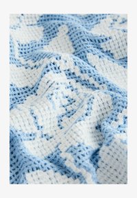 Nevybráno, blue white