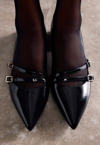 Gioseppo LUCAN - Baleriinad - black