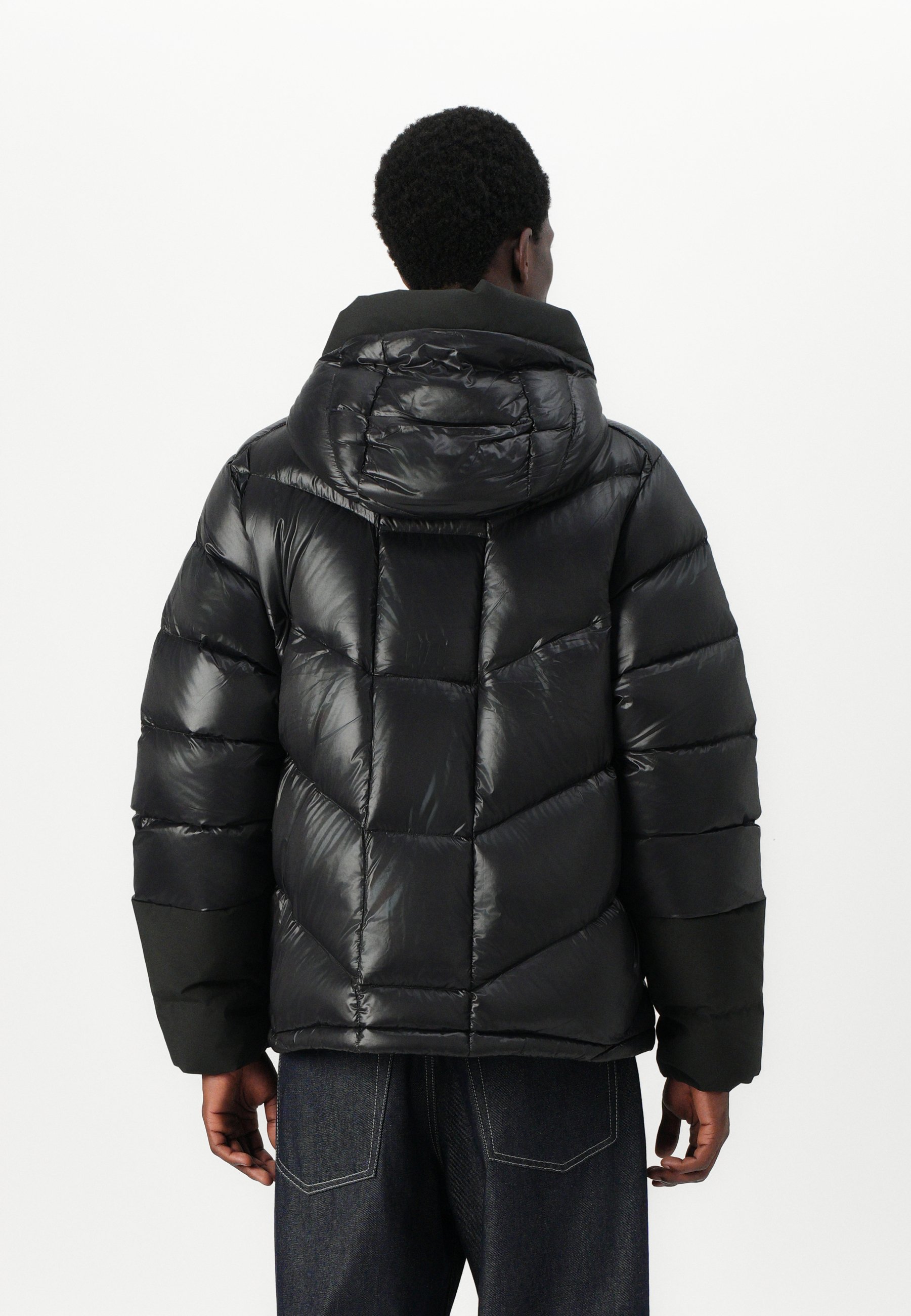 Helly Hansen VILLAGE UNISEX - Down jacket - black - Zalando.co.uk