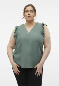 Vero Moda Curve CURVE VMCNATJA - Camicetta - laurel wreath