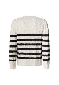 Pull en tricot avec une base crème, présentant des motifs en diamant texturés et de larges rayures horizontales noir. Encolure classique à ras du cou et ourlet côtelé.