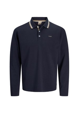 Marineblå langermet polo-skjorte med beige og hvit stripete krage, tre knapper og liten logo på venstre bryst.