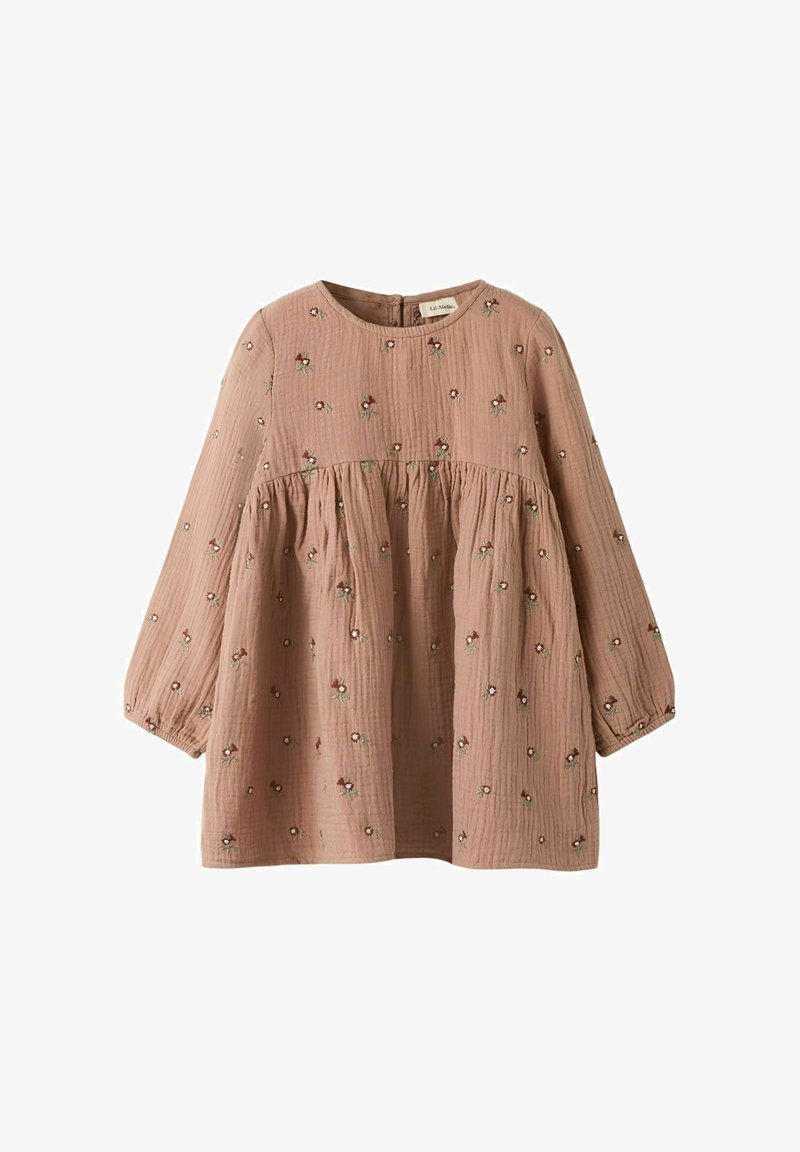 Langärmeliges Kleinkindkleid in staubigem Rosa mit kleinen gestickten Blumen und gerafftem Taillendetail.