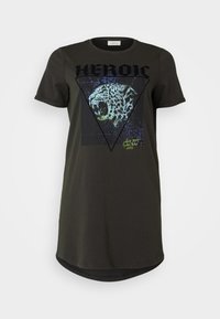 Δεν επιλέχθηκε, phantom