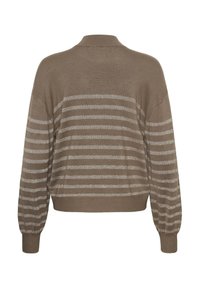 Pull rayé marron avec une texture douce, orné de rayures métalliques claires horizontales, avec un col haut et des manches longues amples.