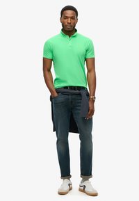 Superdry & Co ESSENTIAL LOGO - Poloshirt - dry fluro lime