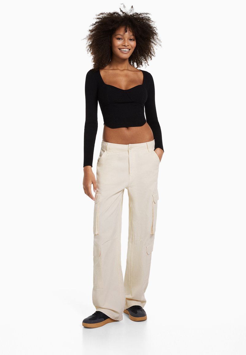 Bershka Cargobroek beige Bershka Cargobroek beige
