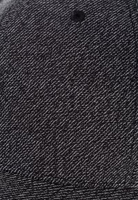 Flexfit Cap - black