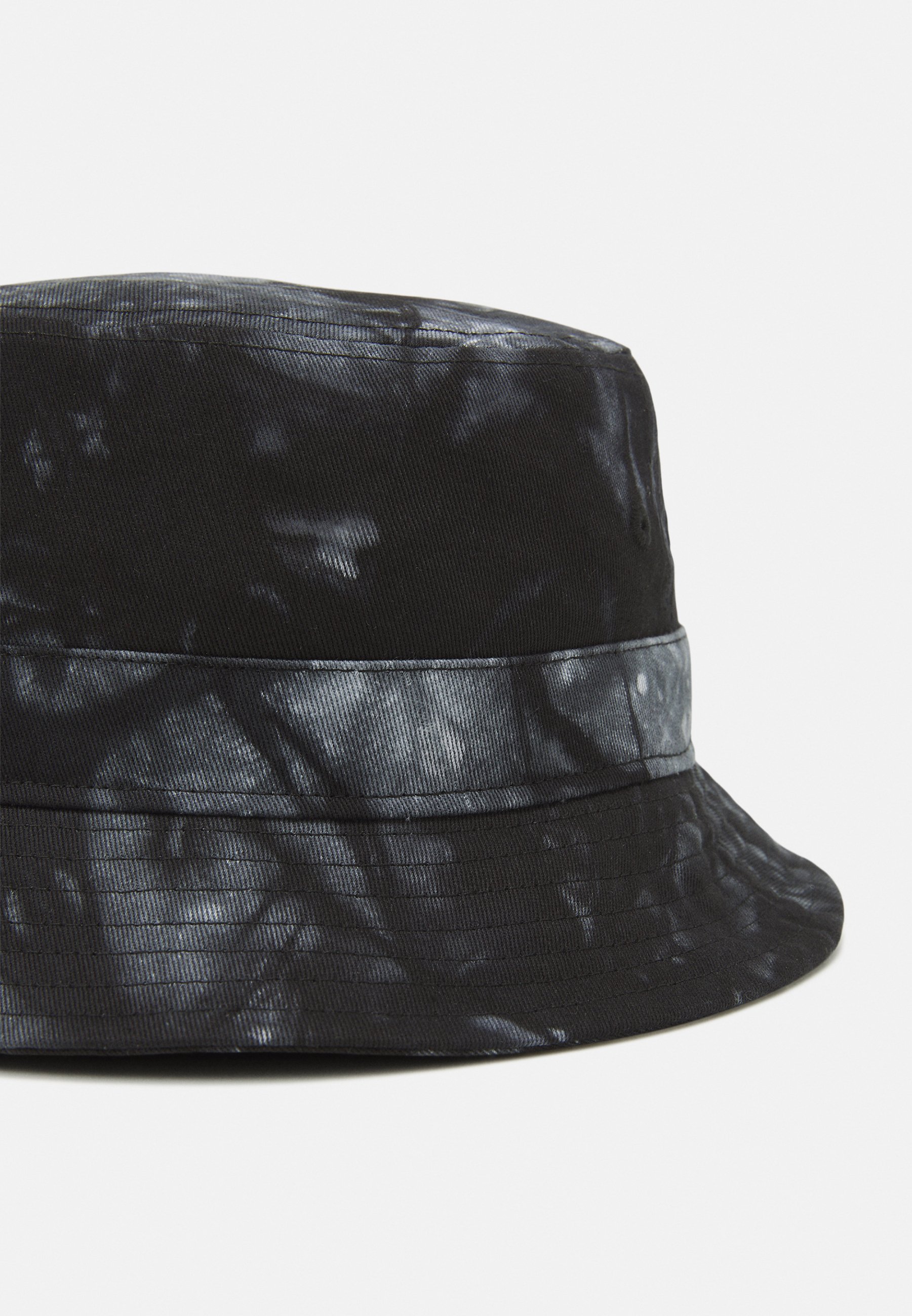 Only \u0026 Sons ONSHARRY TIE DYE BUCKET HAT 