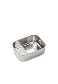 Lunch box rettangolare in acciaio inox con due divisori interni, superficie liscia, bordi arrotondati e finitura lucida.