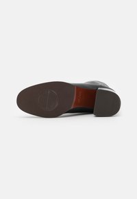 Chie Mihara MAIDA - Botins de atacadores - black