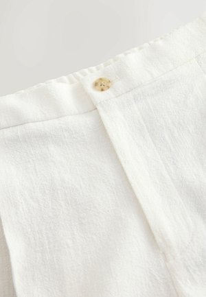 Next REGULAR FIT  - Šortky - white