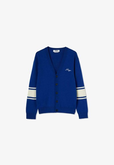 Cardigan blu con scollo a V, chiusura a bottoni e strisce bianche sulle maniche. Presenta un logo ricamato sul petto. Materiale in maglia morbida.