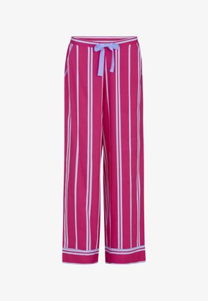 Pantalon à jambes larges de couleur rose vif avec des rayures verticales blanches et bleu clair, doté d'un cordon de serrage bleu clair et de poches latérales.