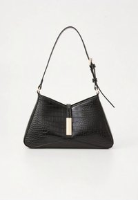 Crna torba od umjetne krokodilske kože trokutastog oblika, sa zlatnim metalnim detaljima i jednim podesivim remenom. Teksturirana površina s istaknutim šavovima.