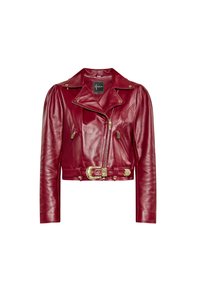 Gecropte rode leren jas met een tailleband met riem, gouden accenten en zakken met rits. Voorzien van een kraag met inkeping en aangesloten mouwen.