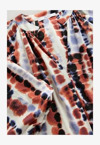 Unselected, multi tie dye