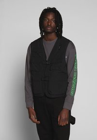 Urban Classics - TACTICAL VEST - Strukirani kaput - black Minijatura 1