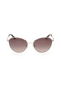 Ochelari de soare tip pisică cu rame subtiri din metal argintiu și lentile închise la culoare cu gradient, echipați cu pernițe clare pentru nas și vârfuri ale tulpinilor în model tartaruga.