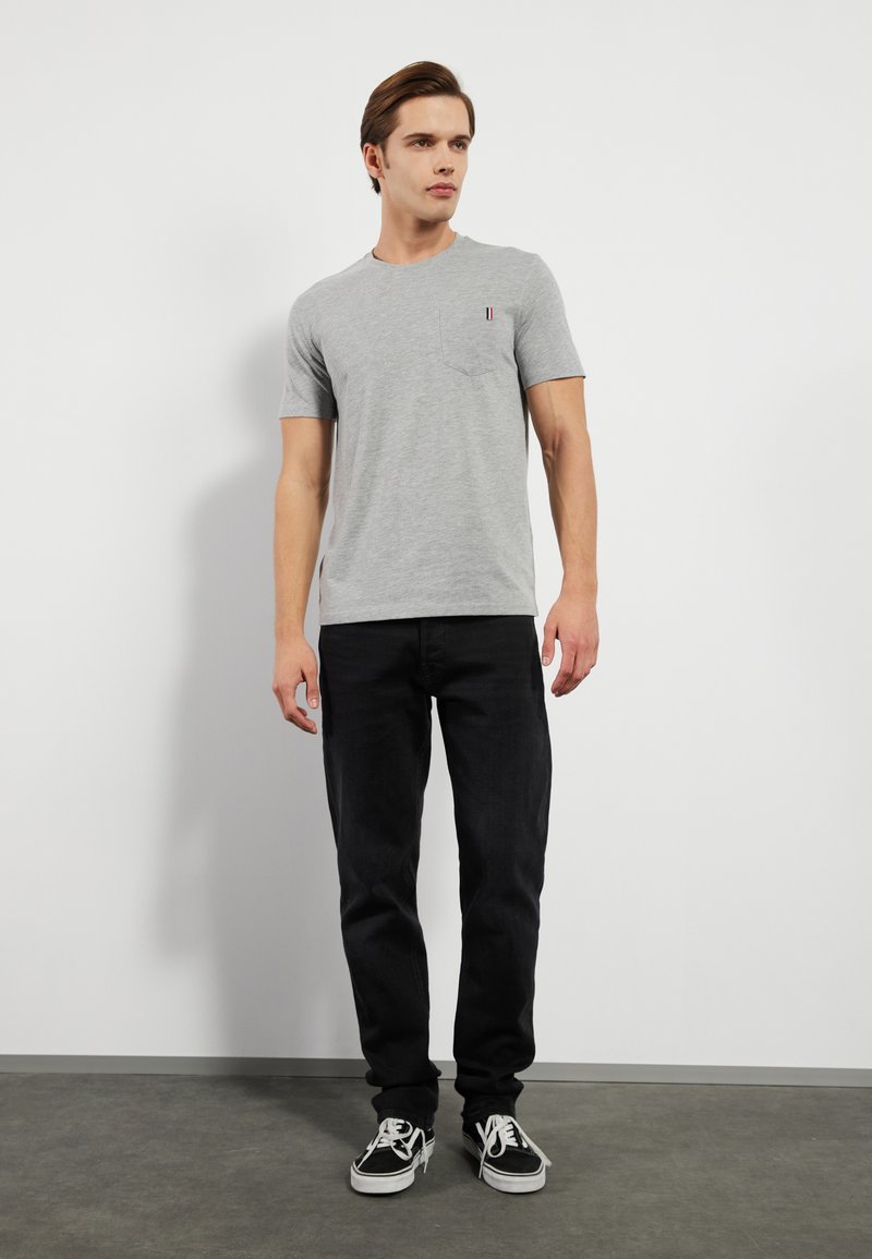 Pier One 2 PACK  - T-shirts - black/mottled grey