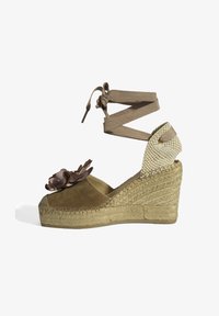 Unausgewählt, beige