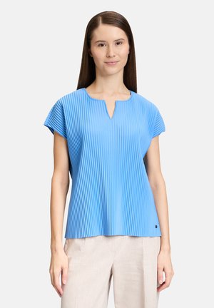 Blauw geplooid topje met V-hals en kapmouwen, gemaakt van lichtgewicht materiaal, met verticale textuur en een ontspannen pasvorm.