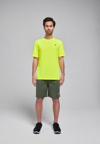 Thumbnail Image 6