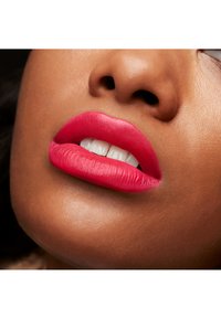 Smashbox BE LEGENDARY PRIME & PLUSH LIPSTICK - Barra de labios - 24 hot take