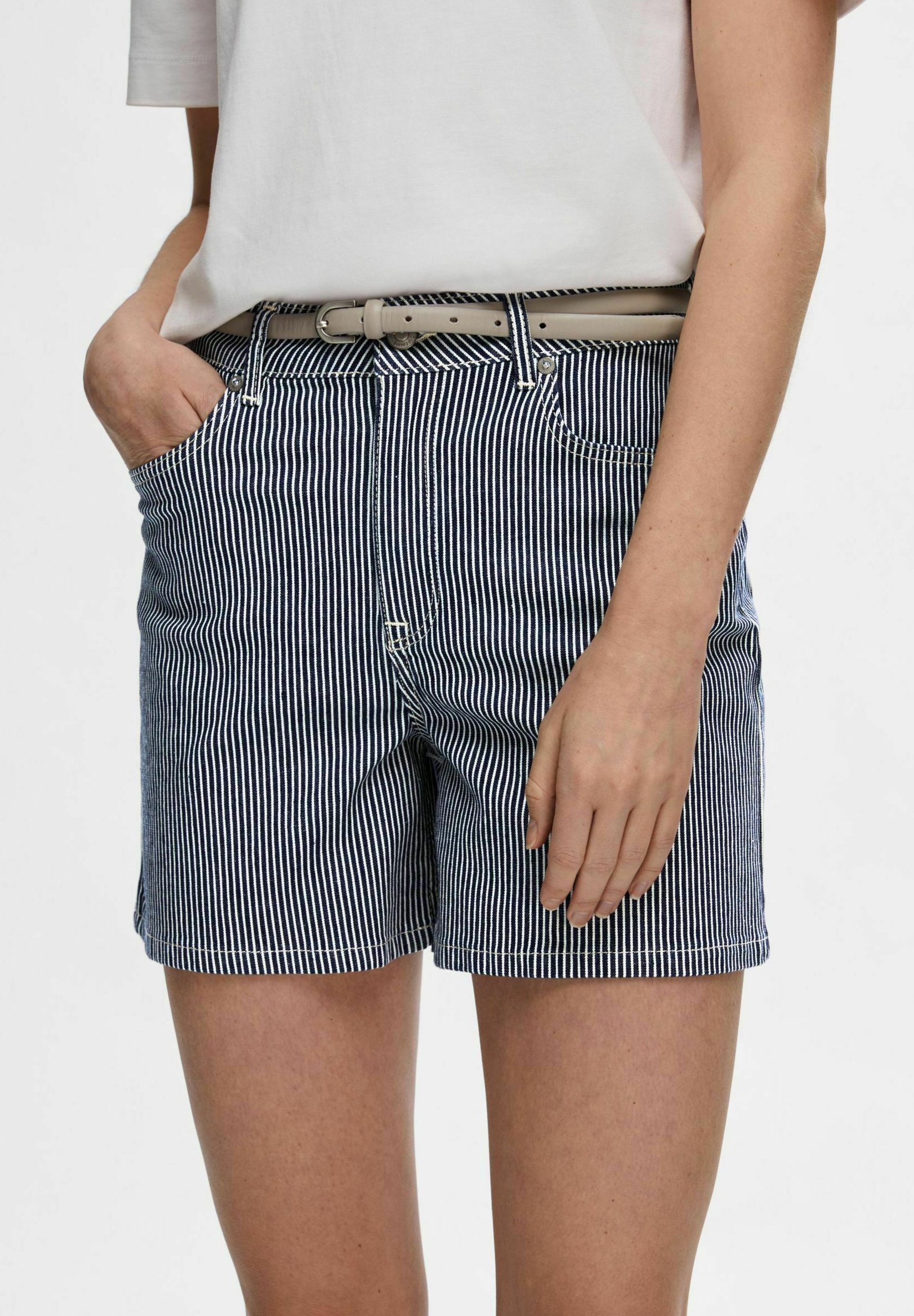 Short Dénim Femme Gap Taille 16 - Style Coupé Effronté - Bleu - Très Bon état D'occasion