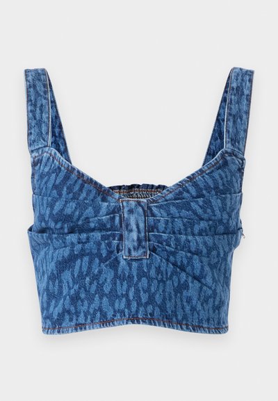 Τζιν crop top με φαρδιές τιράντες, διακοσμημένο με μπλε σχέδιο ζώου, με σούρα στην πλάτη και εκτεθειμένες ραφές κατά μήκος των άκρων.