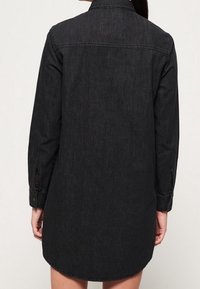 Superdry & Co Farkkumekko - black